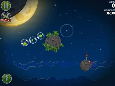 третий скриншот из Angry Birds Space