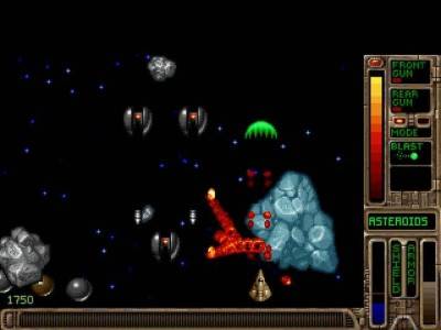 первый скриншот из Tyrian 2000