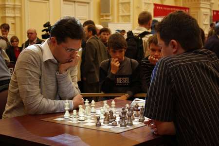 Чемпионат мира по блицу 2009 с комментариями гроссмейстера Шипова.1 день.1-14 тур. Чемпионат мира по блицу 2009 с комментариями гроссмейстера Шипова.1 день.1-14 тур.
