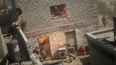 первый скриншот из Squad